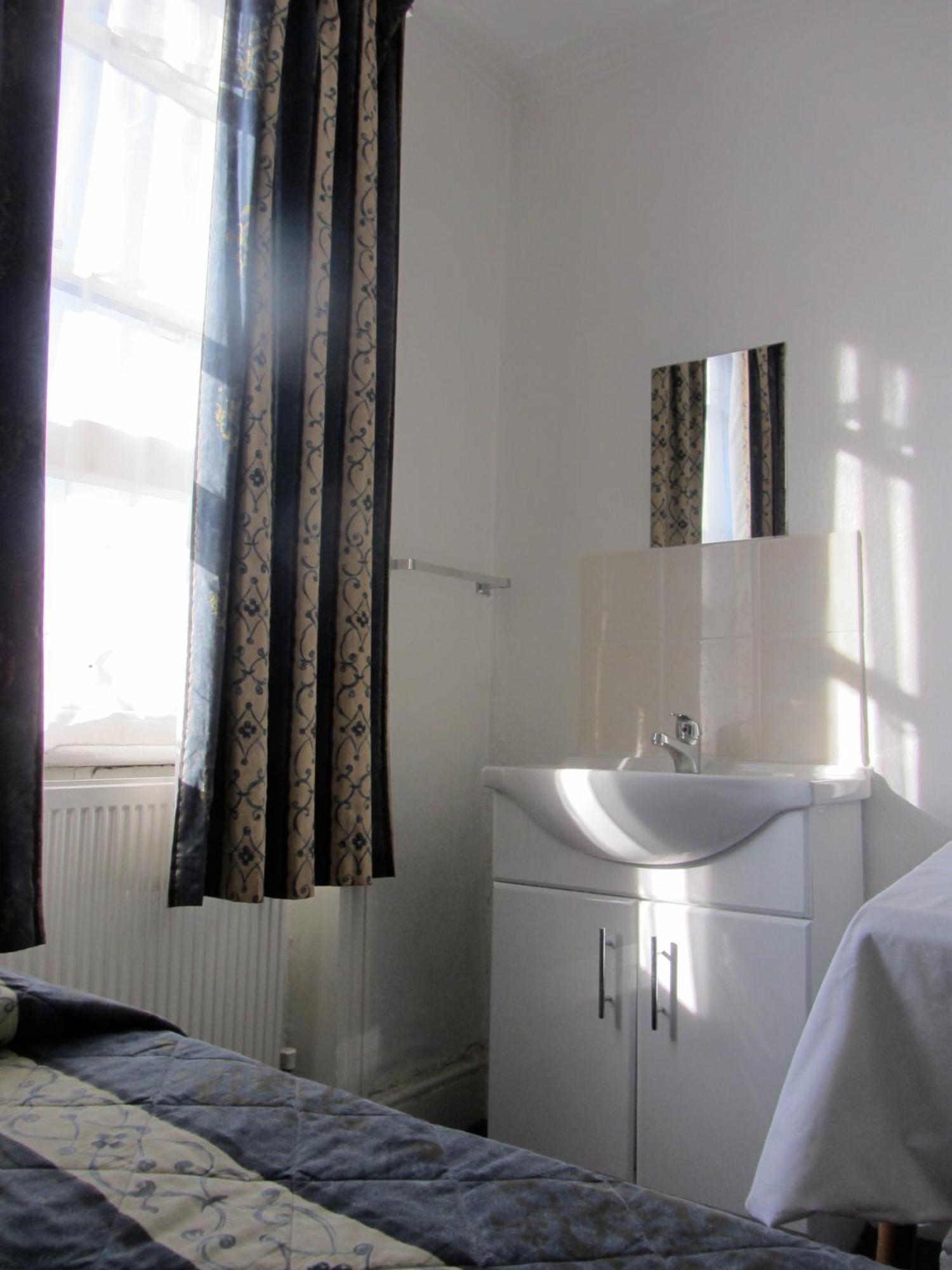 Goodwood Hotel London Bagian luar foto