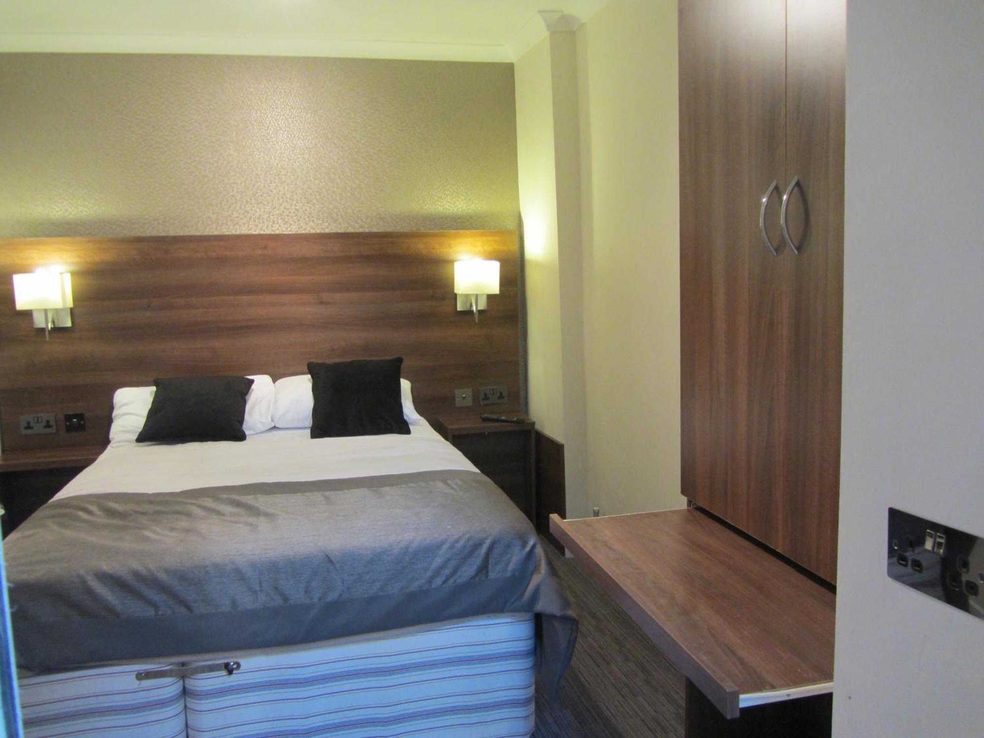 Goodwood Hotel London Bagian luar foto