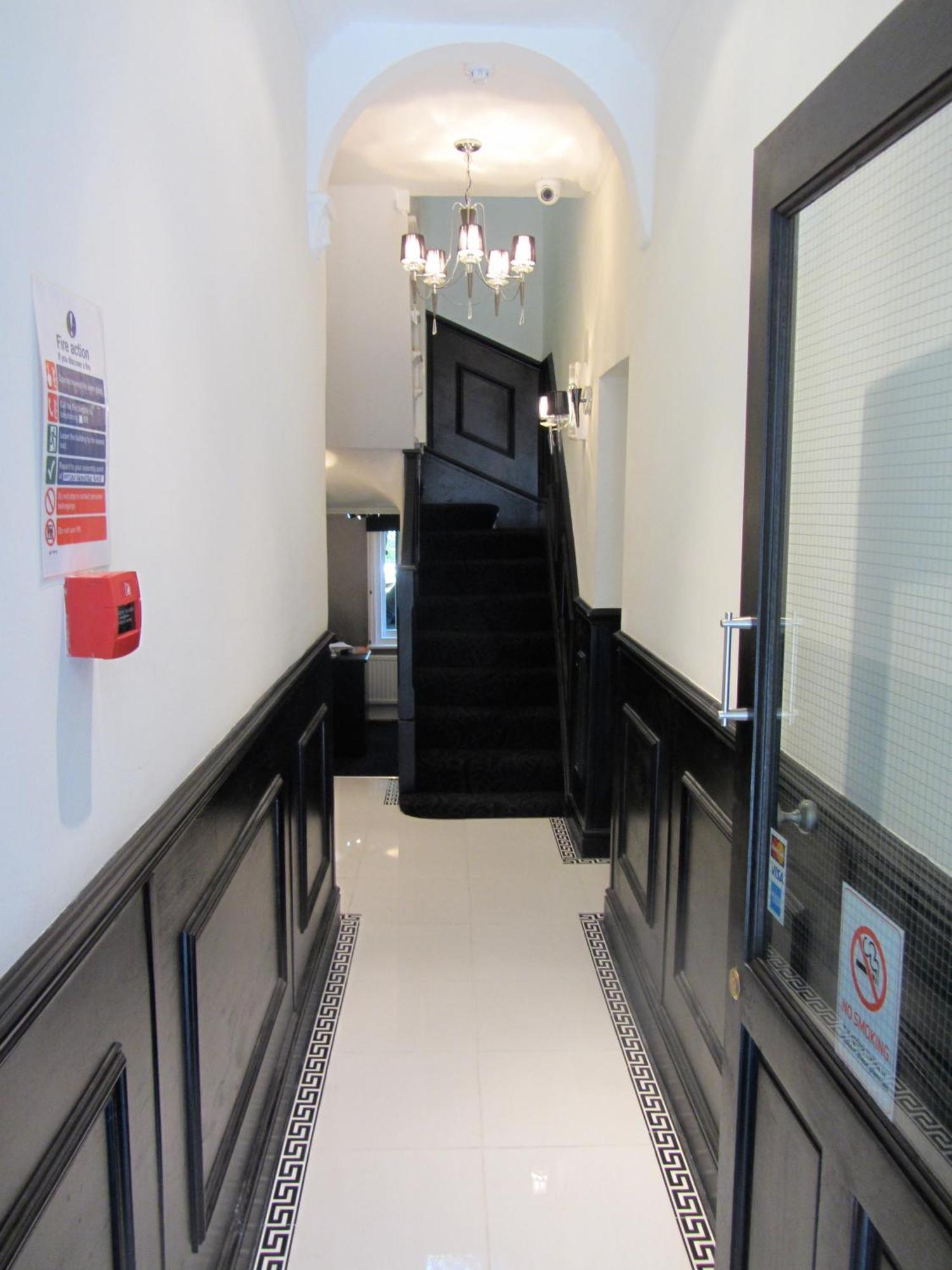 Goodwood Hotel London Bagian luar foto